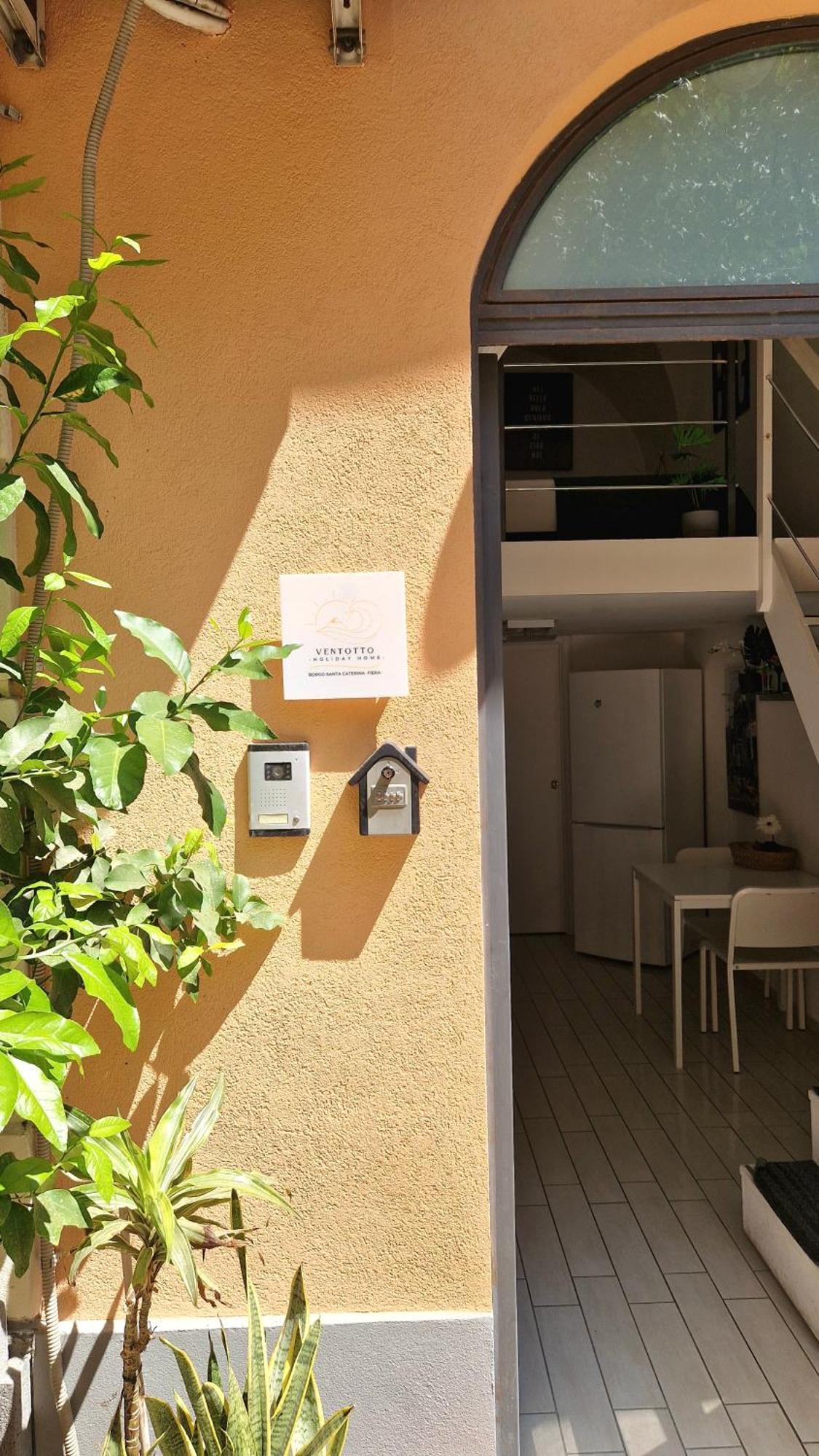 Borgo Santa Caterina - Fiera "Ventotto Holiday Home" カターニア エクステリア 写真