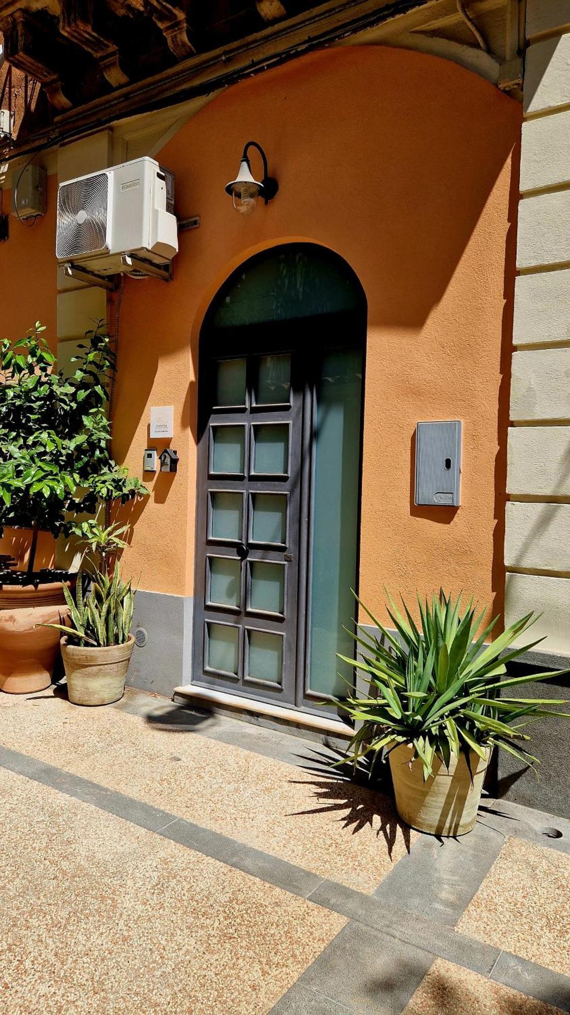 Borgo Santa Caterina - Fiera "Ventotto Holiday Home" カターニア エクステリア 写真